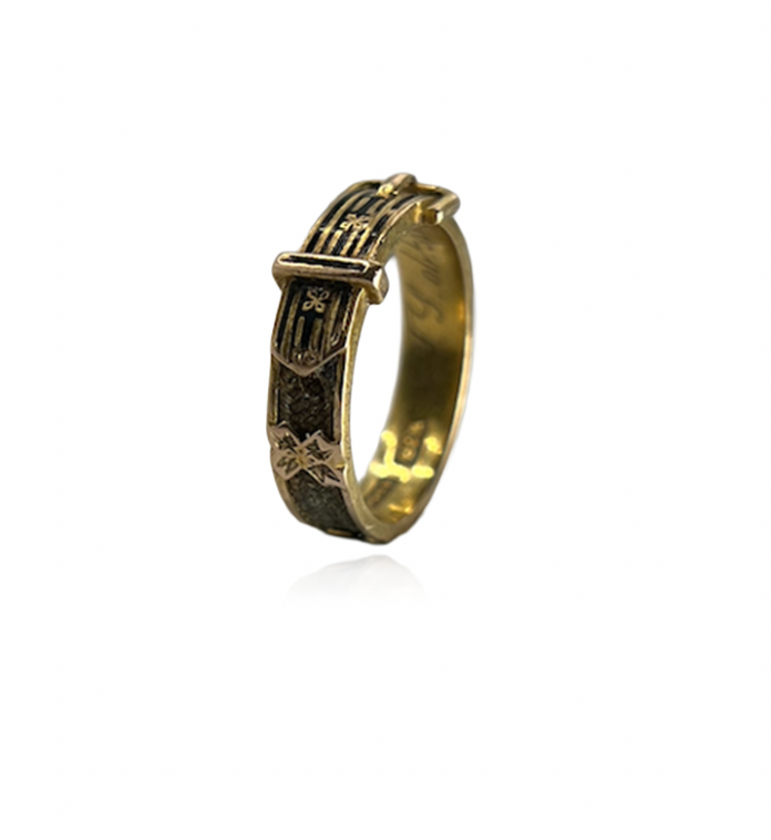 English Gold Buckle Ring