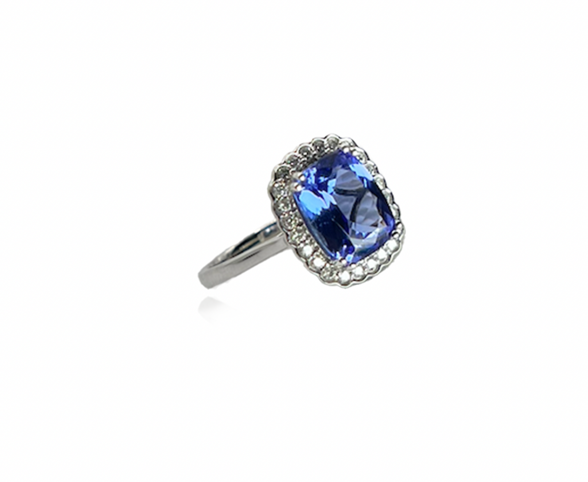 Tanzanite and Diamond Ring