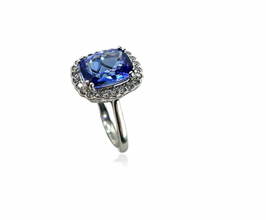 Tanzanite and Diamond Ring