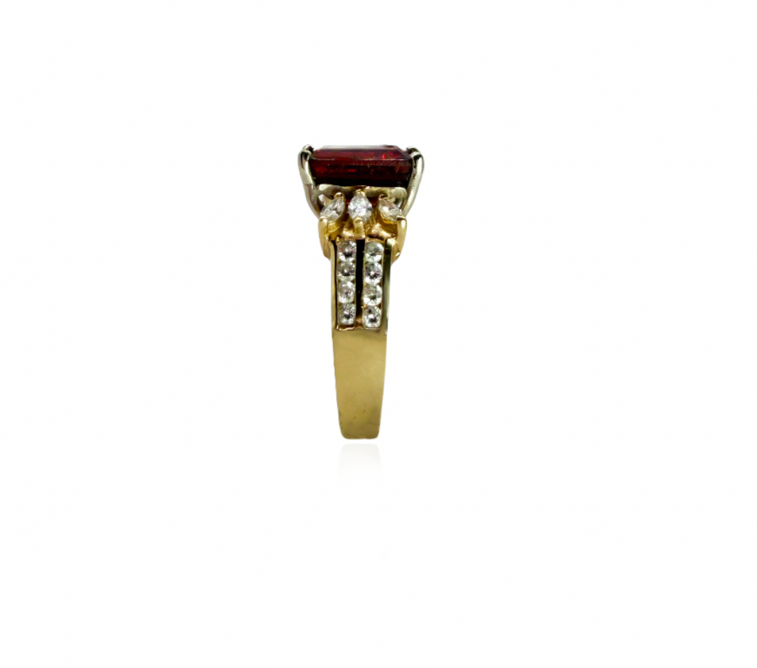Garnet and Diamond Ring