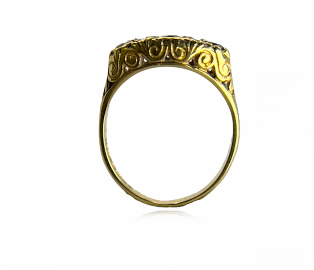 Ceylon Sapphire and Diamond Ring